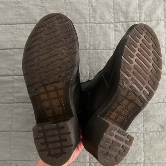 Dr. Martens Cadence Leather Heeled Chelsea Boot - Picture 4 of 6